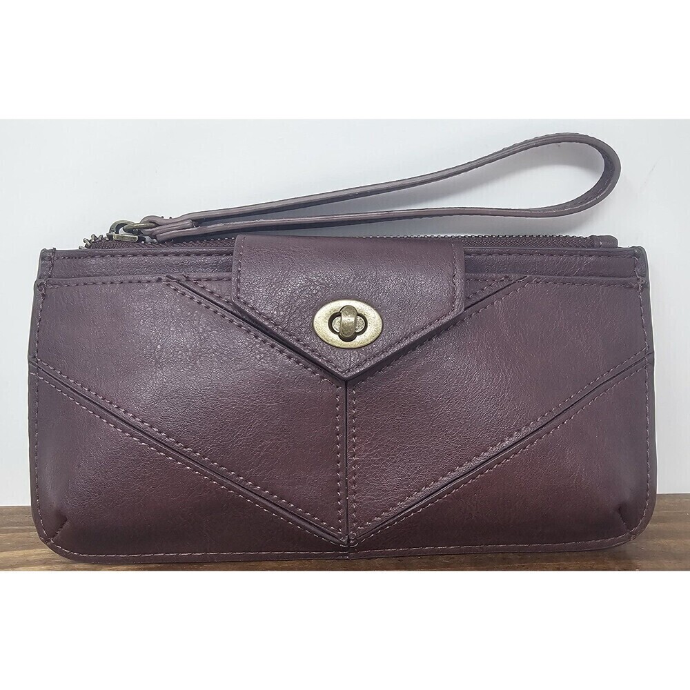 Maurices Burgundy Faux Leather Chevron Turn Lock Wristlet Wallet NEW